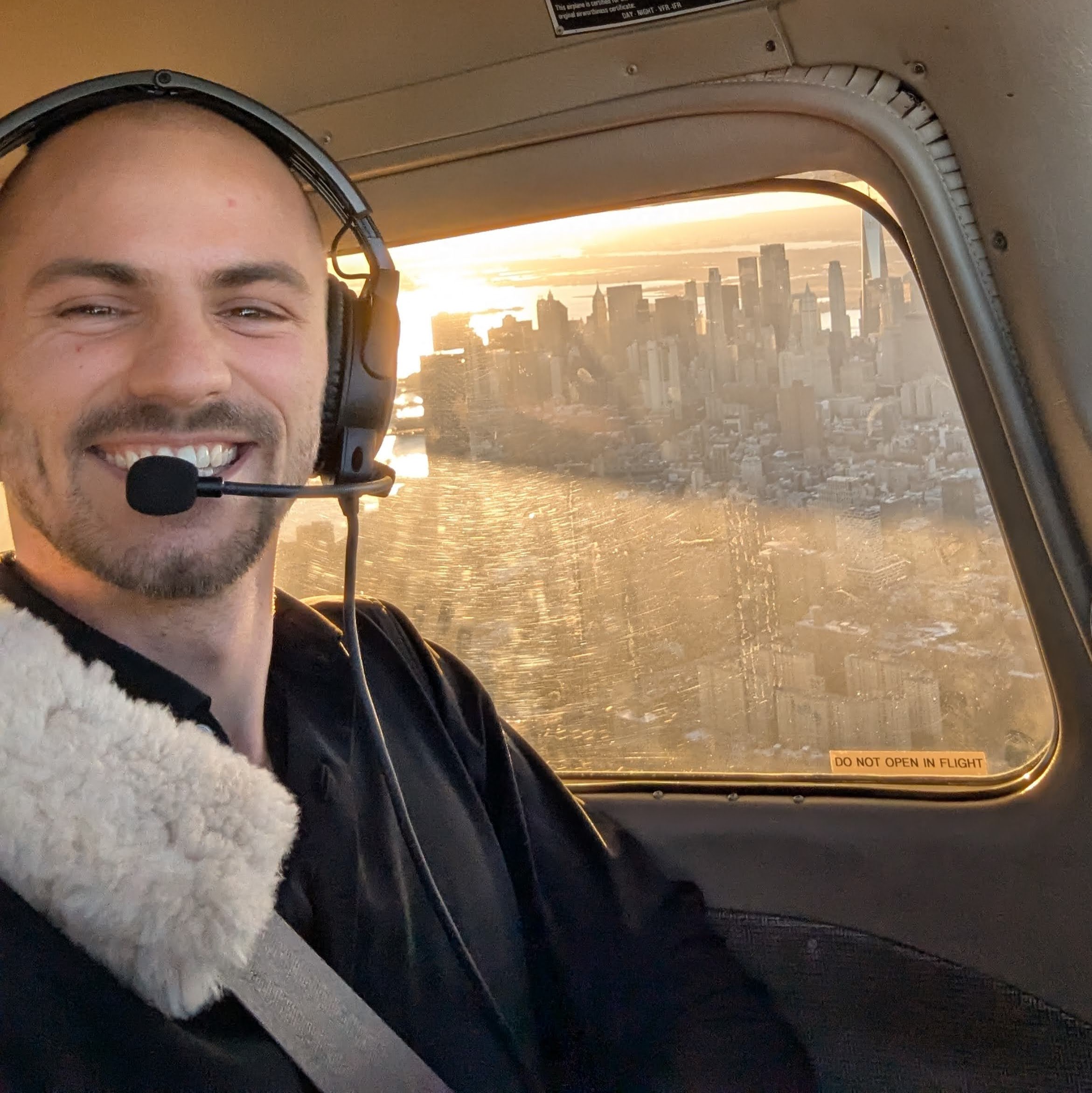 Timo Selfie in Flight